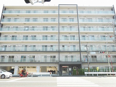建物外観　最寄り駅より徒歩10分のマンションです