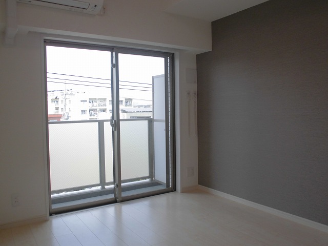 居室・リビング　洋室6.1帖のお部屋です