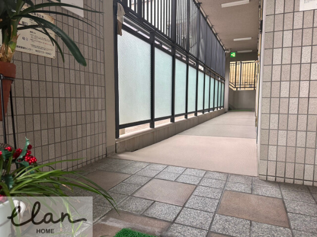 地下鉄中央線 深江橋駅 徒歩7分 3階建 築25年の外観写真