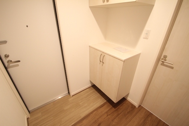 MOVE庚午北壱番館の玄関写真