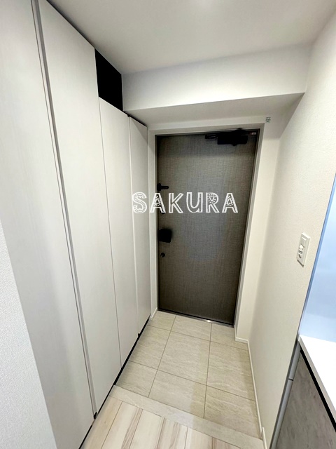 ジェノヴィア新子安の玄関写真