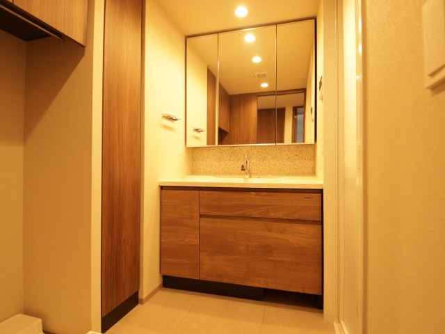洗面設備　※他のお部屋の参考写真です※