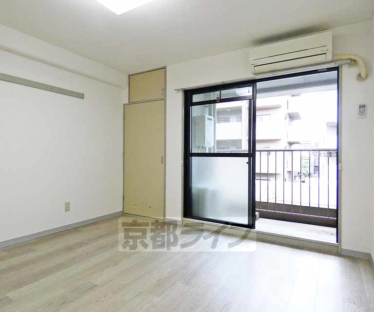 居室・リビング　広々としたお部屋です！