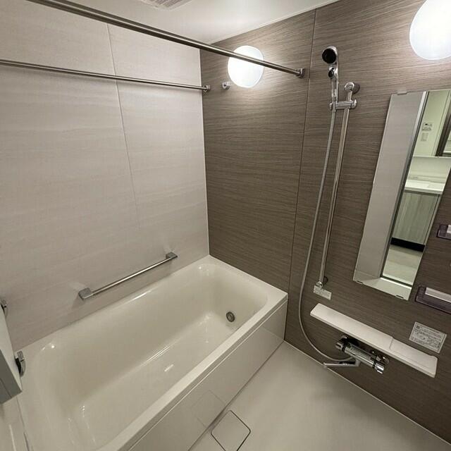 バス・シャワールーム　※写真は同タイプ住戸です。