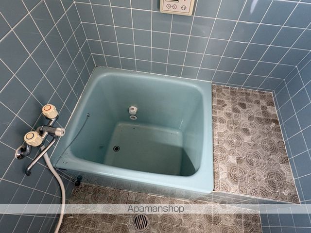恩地町西貸家の風呂写真