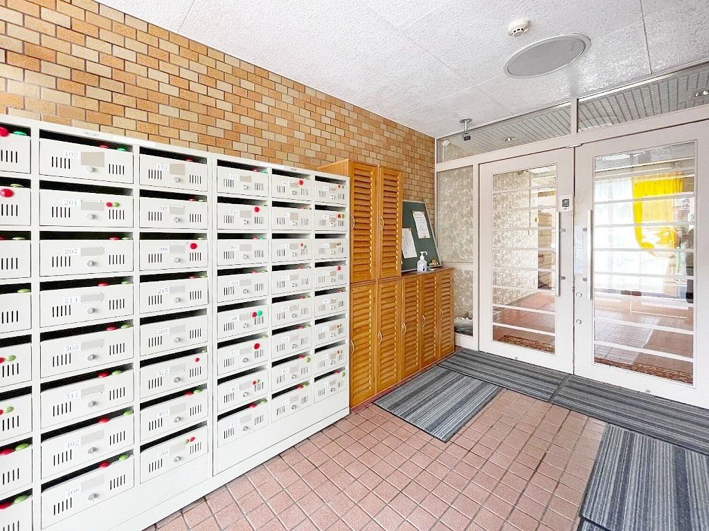 カーサフェミナリア女子学生会館の外観写真