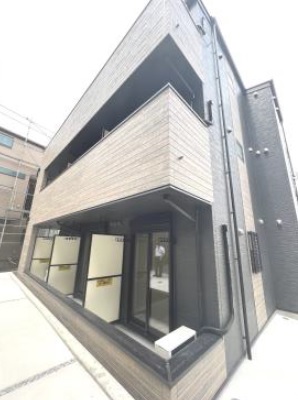 建物外観　2023年築、7月中旬入居可能予定です。