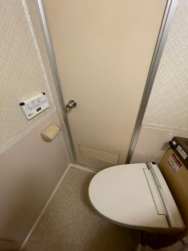 クラウンビルレジオン三宮のトイレ写真