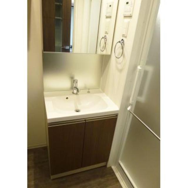 洗面設備　※写真は同タイプ住戸です。