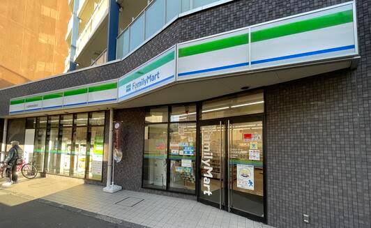 コンビニ　ファミリーマート大森東産業道路店（コンビニ）まで459m