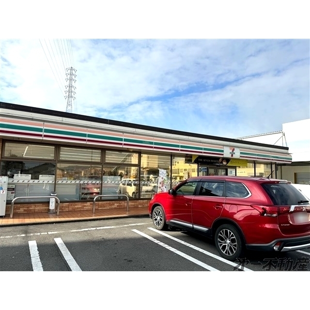 コンビニ　セブンイレブン清水長崎店（コンビニ）まで550m