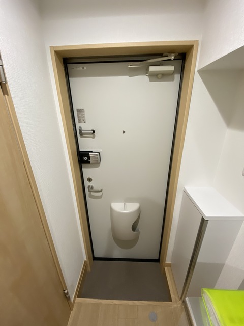玄関　安心の電子キーです。