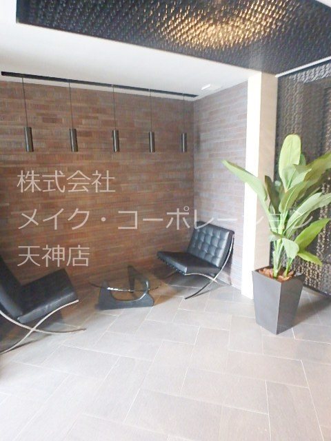 ロビー　※入居中の為別部屋写真使用現状優先