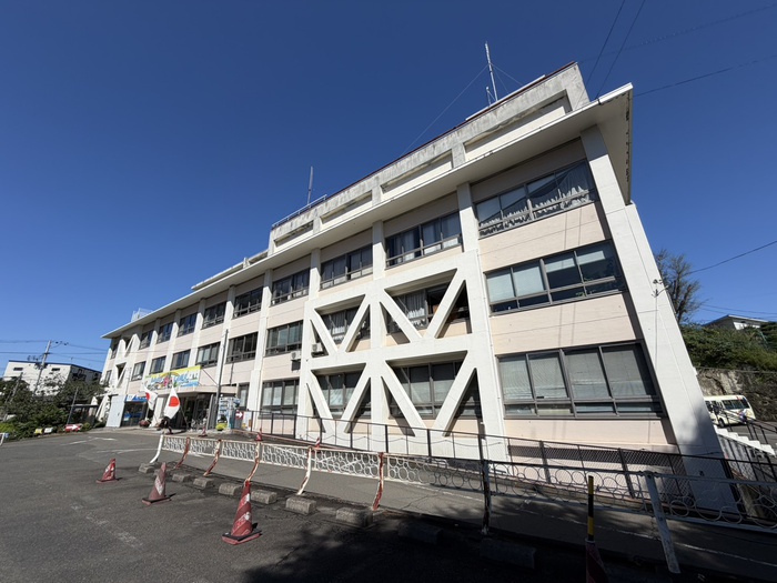 役所　塩竈市役所（役所）まで80m
