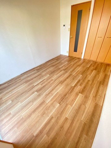 ヴィラ汐町 A棟の内装写真