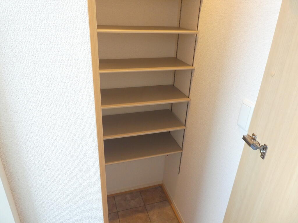 玄関　シューズクローク
