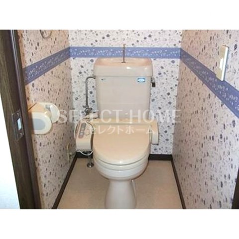 トイレ　清潔感のあるトイレです