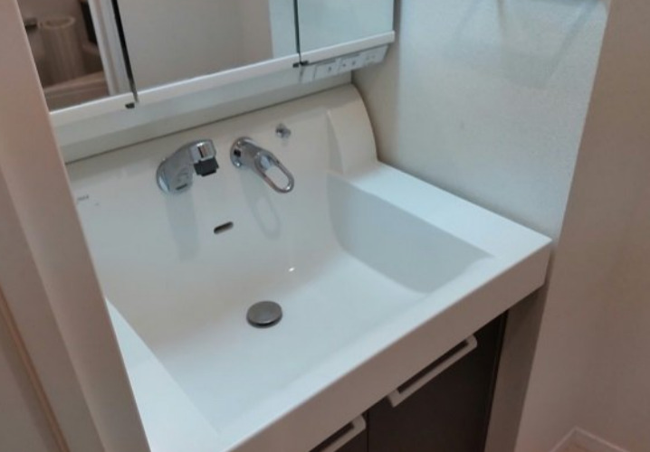 洗面設備　※別部屋の参考写真です。