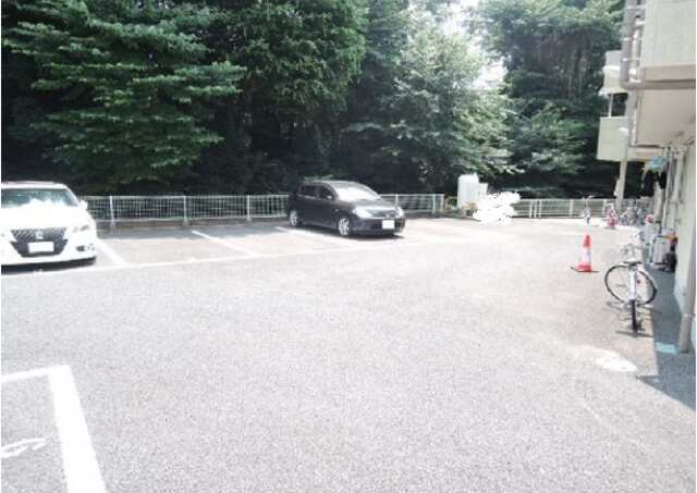 駐車場　要空き確認