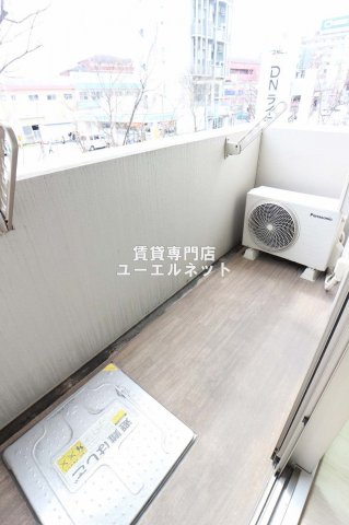 地下鉄御堂筋線 江坂駅 徒歩6分 8階建 築12年の内装写真