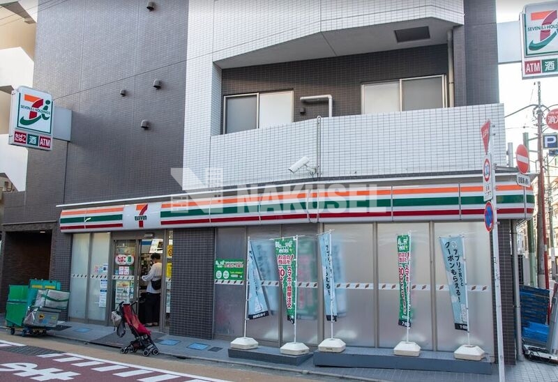 コンビニ　セブンイレブン学芸大学駅西口店（コンビニ）まで67m