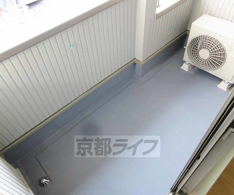 バルコニー　洗濯物も干しやすい広さのバルコニーです