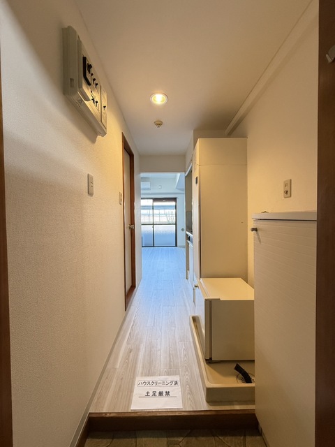玄関　別号室参考写真になります