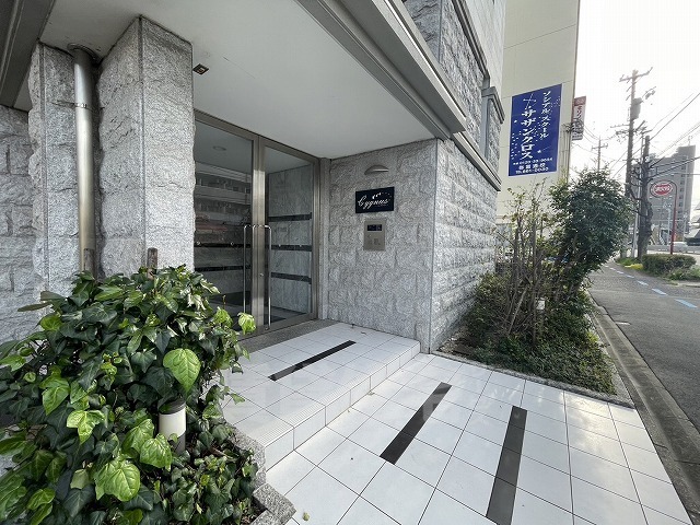 地下鉄名城線 瑞穂運動場東駅 徒歩8分 9階建 築18年の外観写真