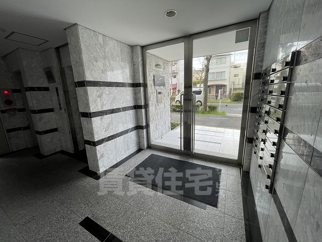 地下鉄名城線 瑞穂運動場東駅 徒歩8分 9階建 築18年の外観写真