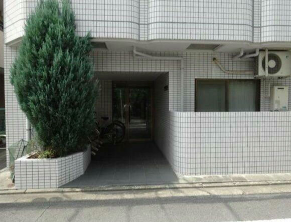 エントランス　目黒フラワーハイホーム