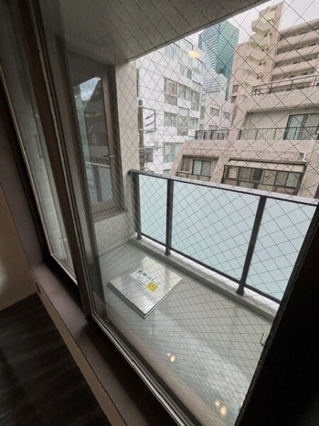 バルコニー　別階の同間取りの写真です