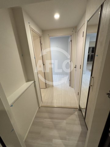 玄関　スプランディッド上本町WEST　玄関