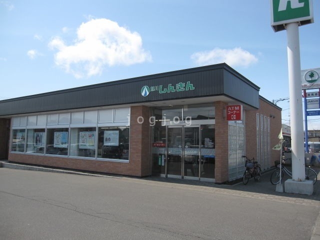 銀行　旭川信用金庫忠和支店（銀行）まで673m