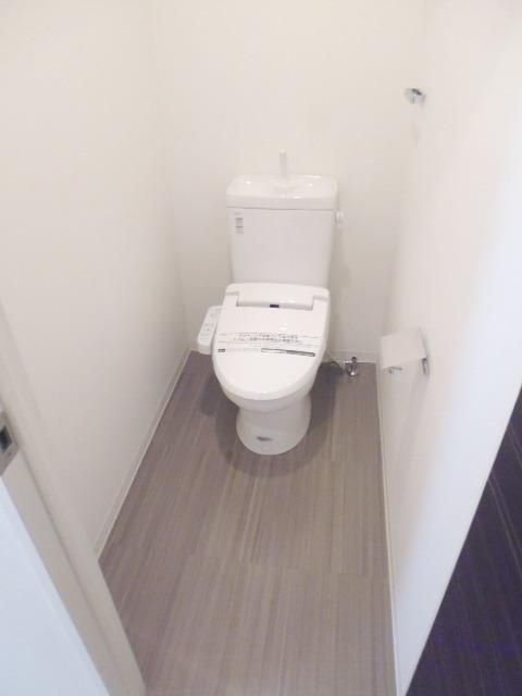 トイレ　別号室参考写真