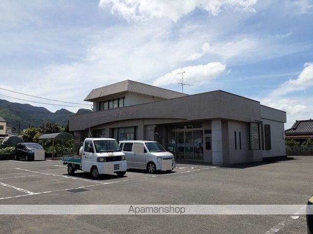 銀行　鹿児島銀行重富支店（銀行）まで650m