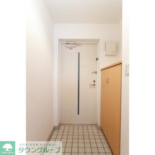 玄関　※写真は同タイプ住戸です。