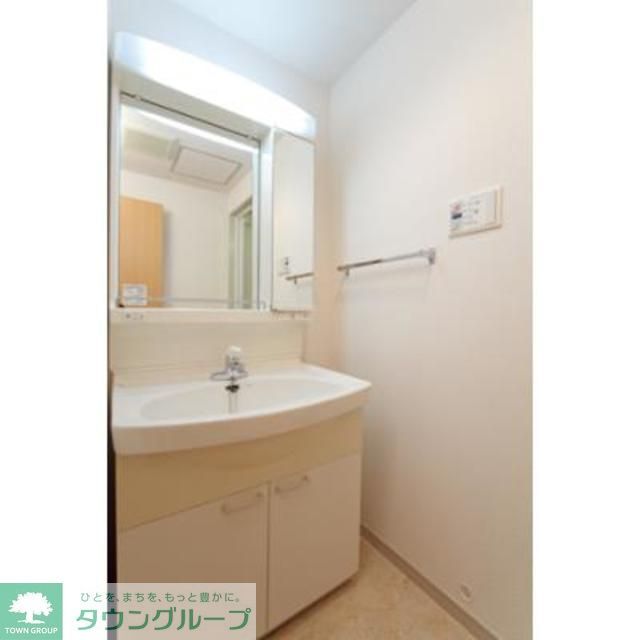 洗面設備　※写真は同タイプ住戸です。