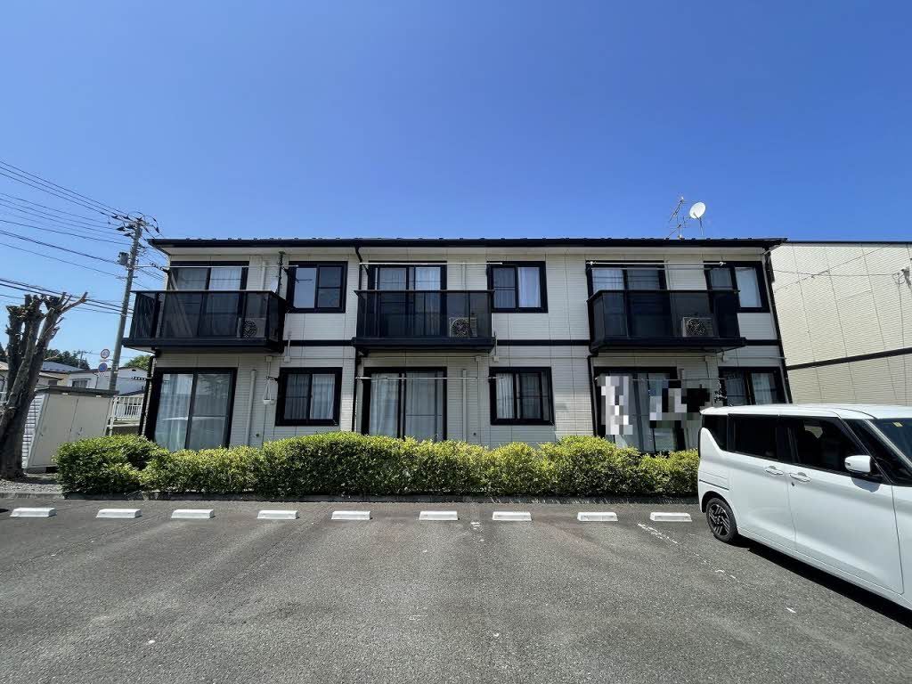 建物外観　駐車場