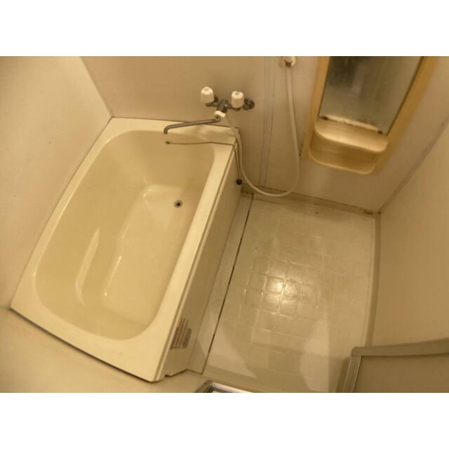 バス・シャワールーム　シャンプー棚