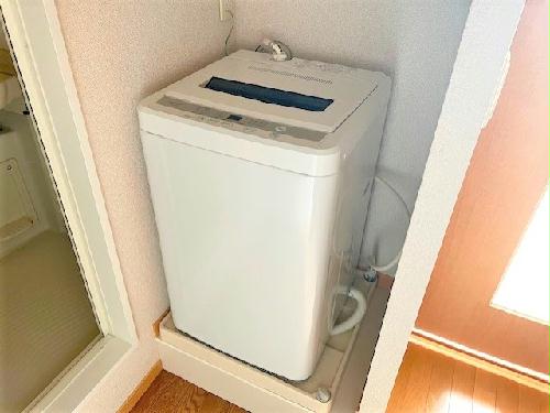 洗面設備　同タイプ代表写真となり設備仕様は一部異なる場合があります。