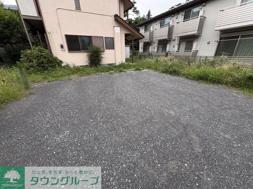 駐車場　外観