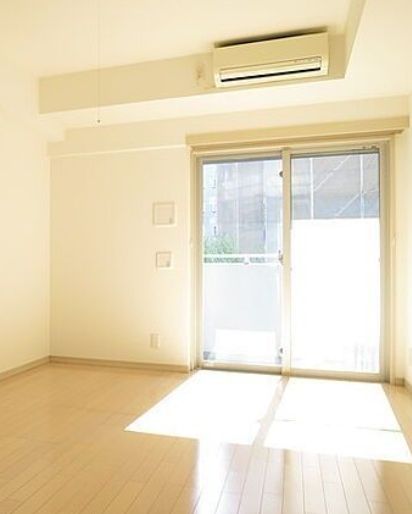 居室・リビング　別号室参考写真