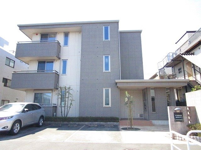 建物外観　耐震耐火性に優れた旭化成ヘーベルメゾン