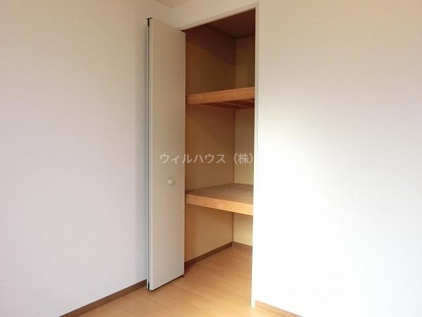 収納　洋室物入れ！