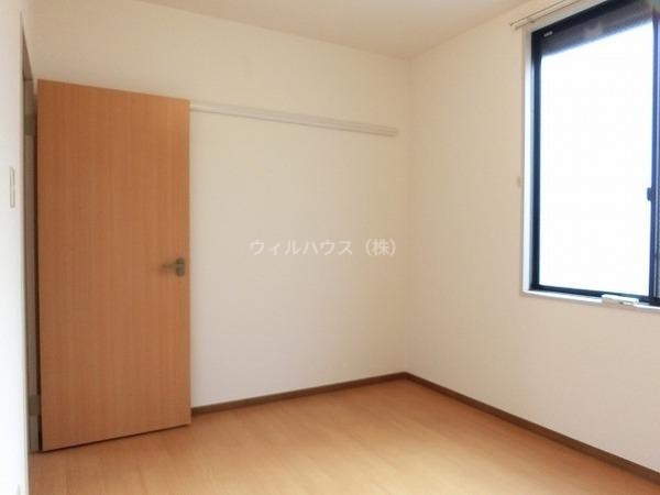 その他部屋・スペース　明るい洋室！