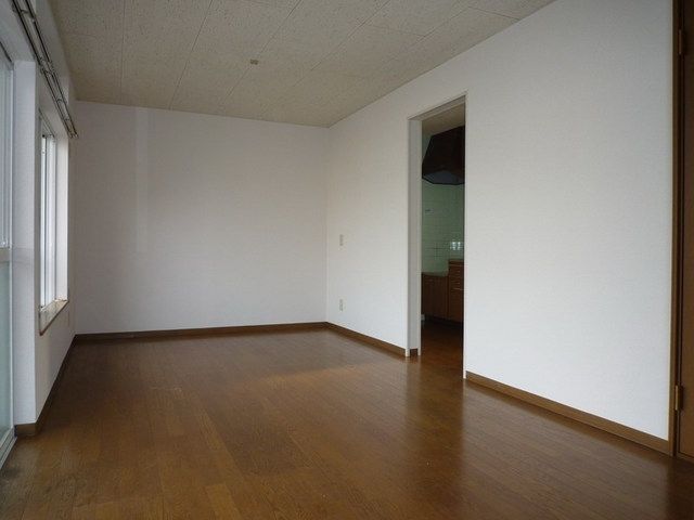 その他部屋・スペース　明るいリビングダイニング12帖