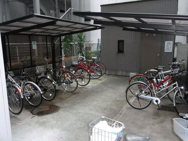 その他共有部分　敷地内屋根付き駐輪場