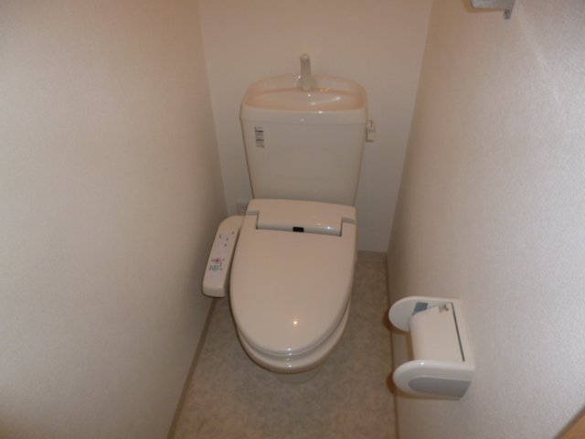 トイレ　シャワー付き暖房便座