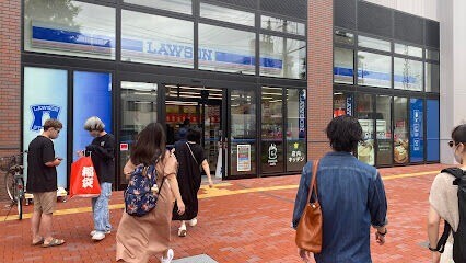 コンビニ　ローソン苗穂駅南口店（コンビニ）まで775m