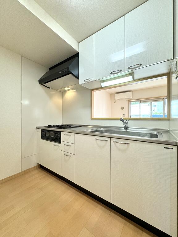 キッチン　対面式システムキッチン